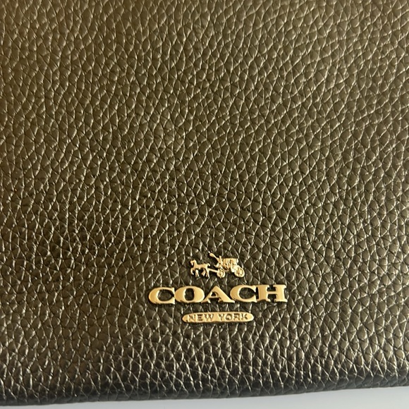 Black Coach Wristlet New with original Box - Picture 7 of 13